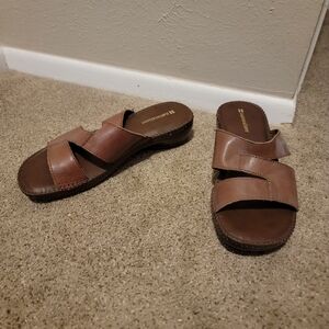 Naturalizer Brown Leather Slide Sandals